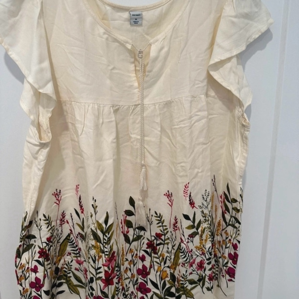 Floral Cream Top with Ruffle Sleeves